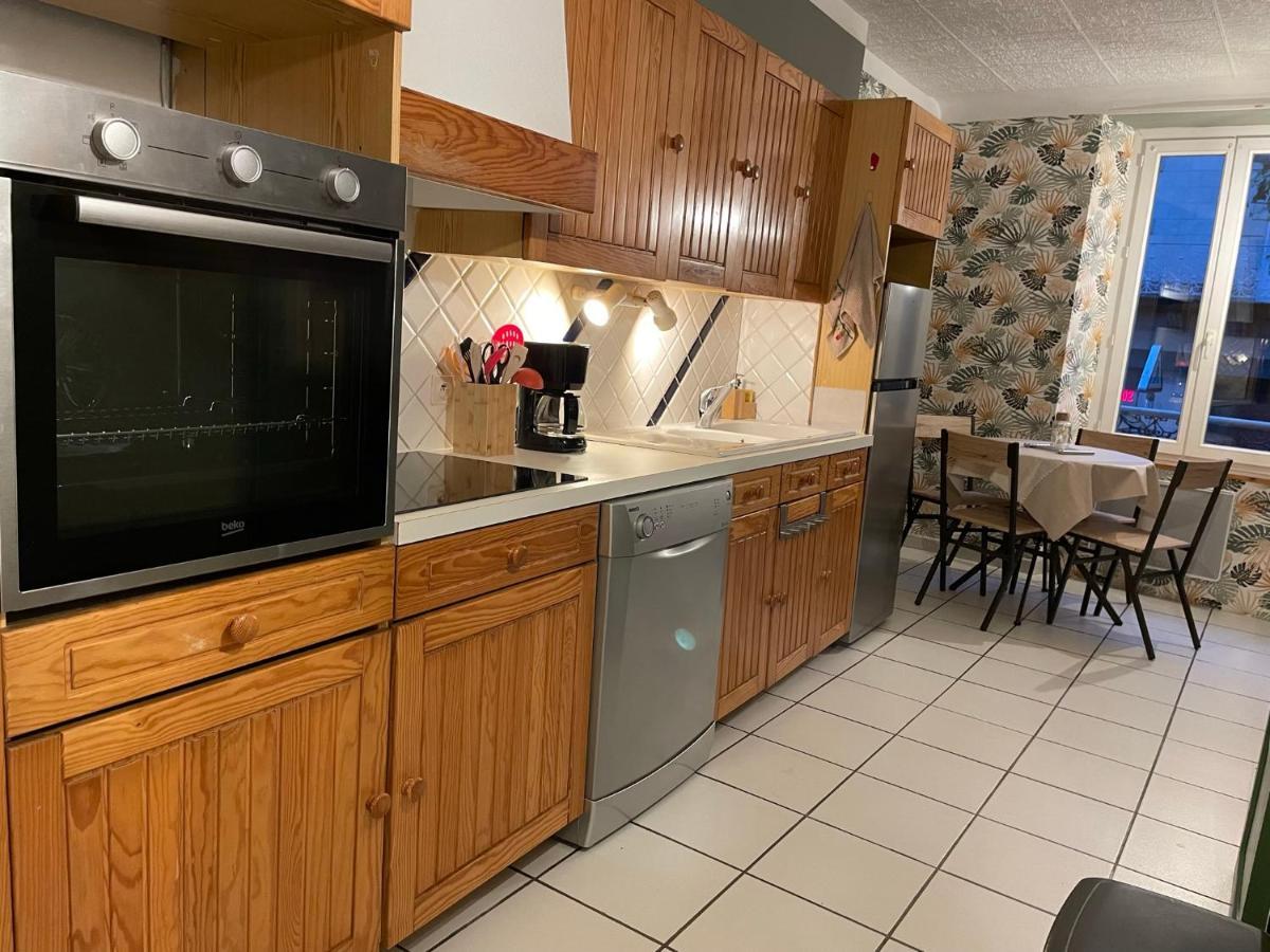 Apartmán T2 Plein Centre Au 1Er Etage Avec Parking Prive Millau Exteriér fotografie