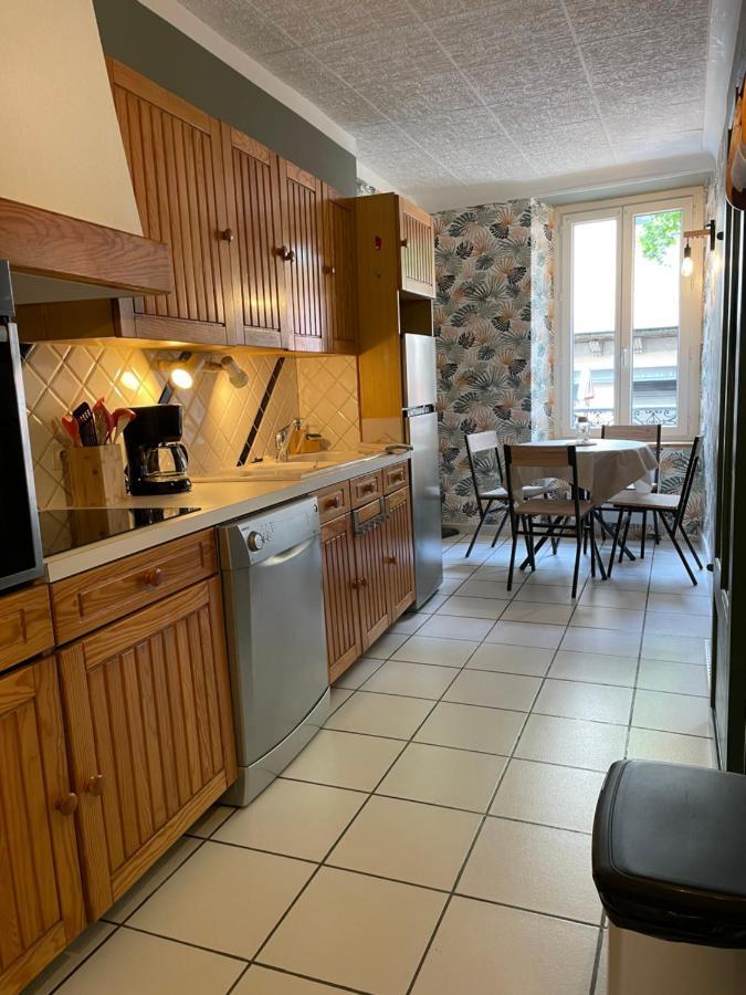 Apartmán T2 Plein Centre Au 1Er Etage Avec Parking Prive Millau Exteriér fotografie