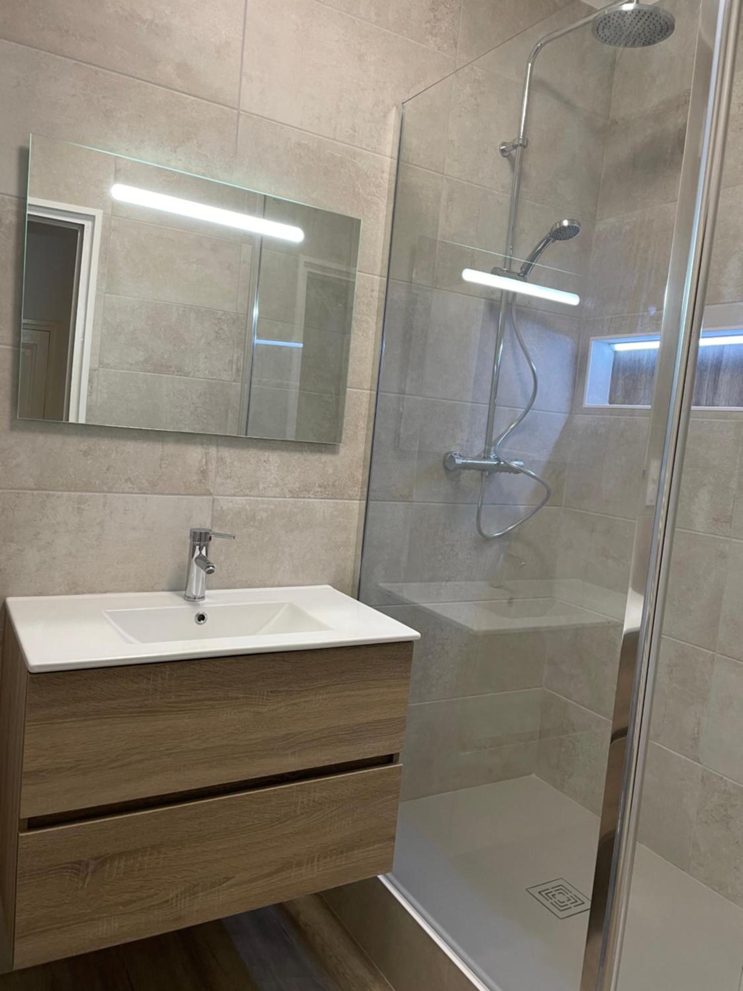Apartmán T2 Plein Centre Au 1Er Etage Avec Parking Prive Millau Exteriér fotografie